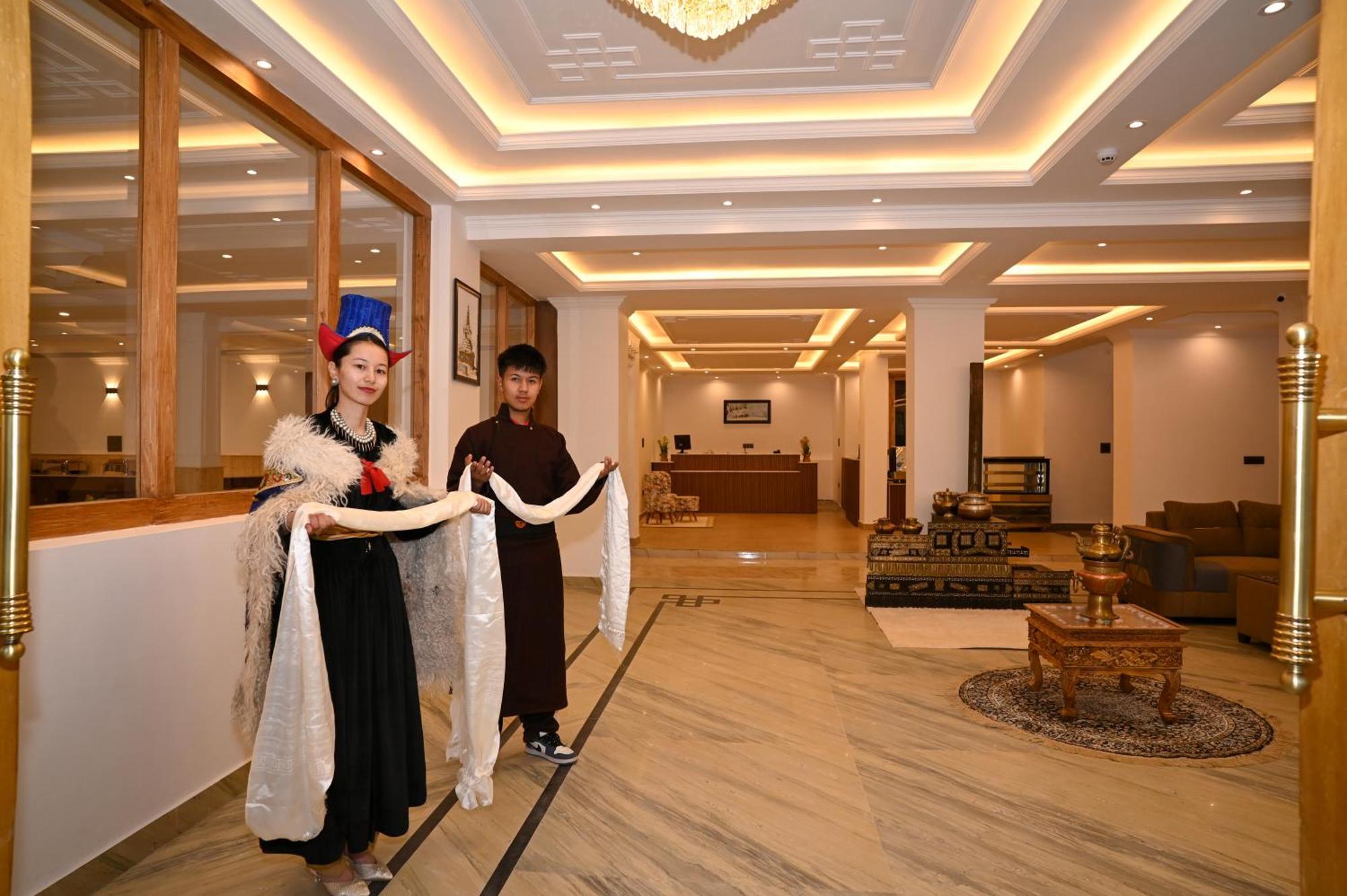 Hotel Ladakh Hills 레 외부 사진