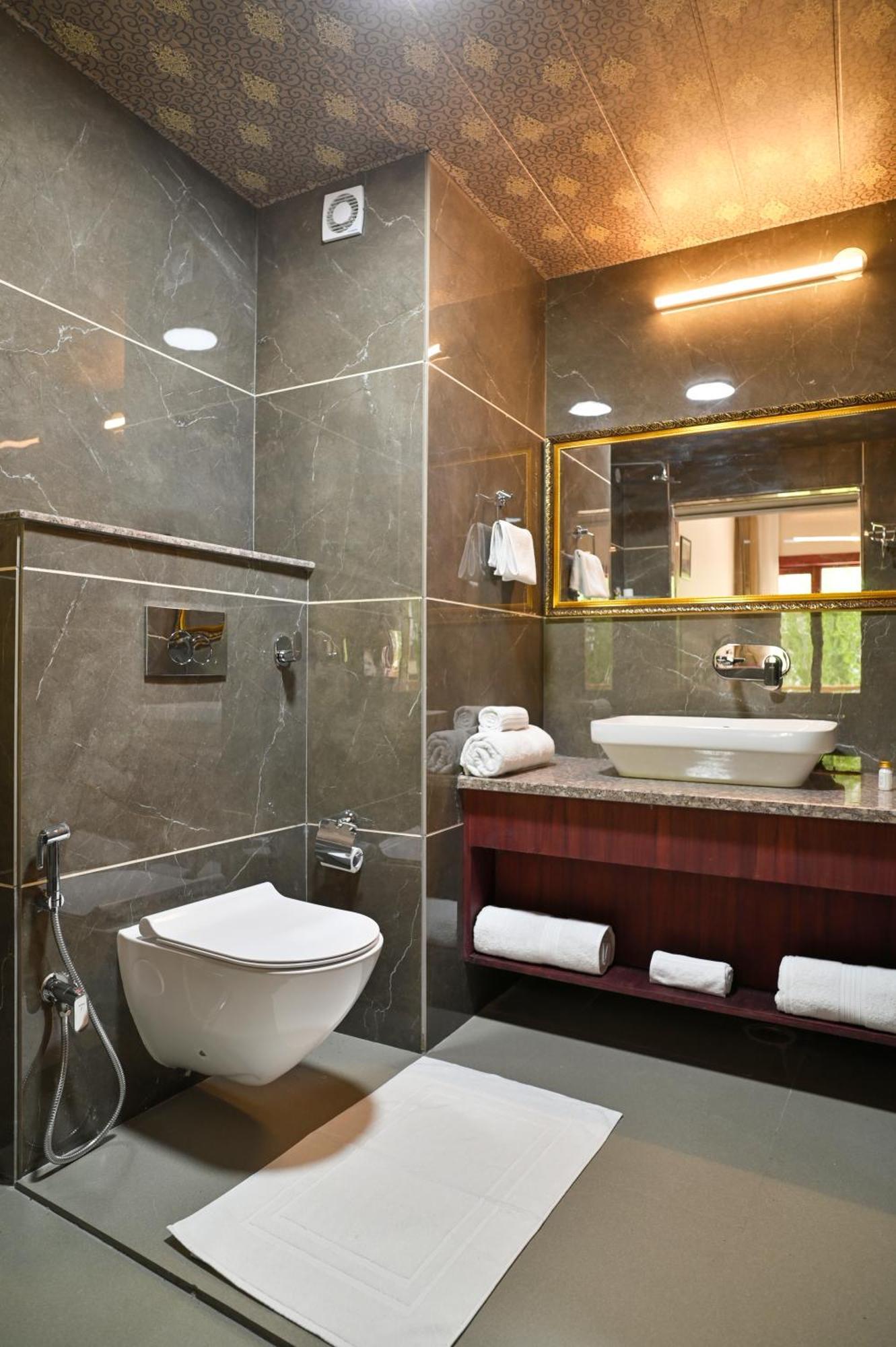 Hotel Ladakh Hills 레 외부 사진