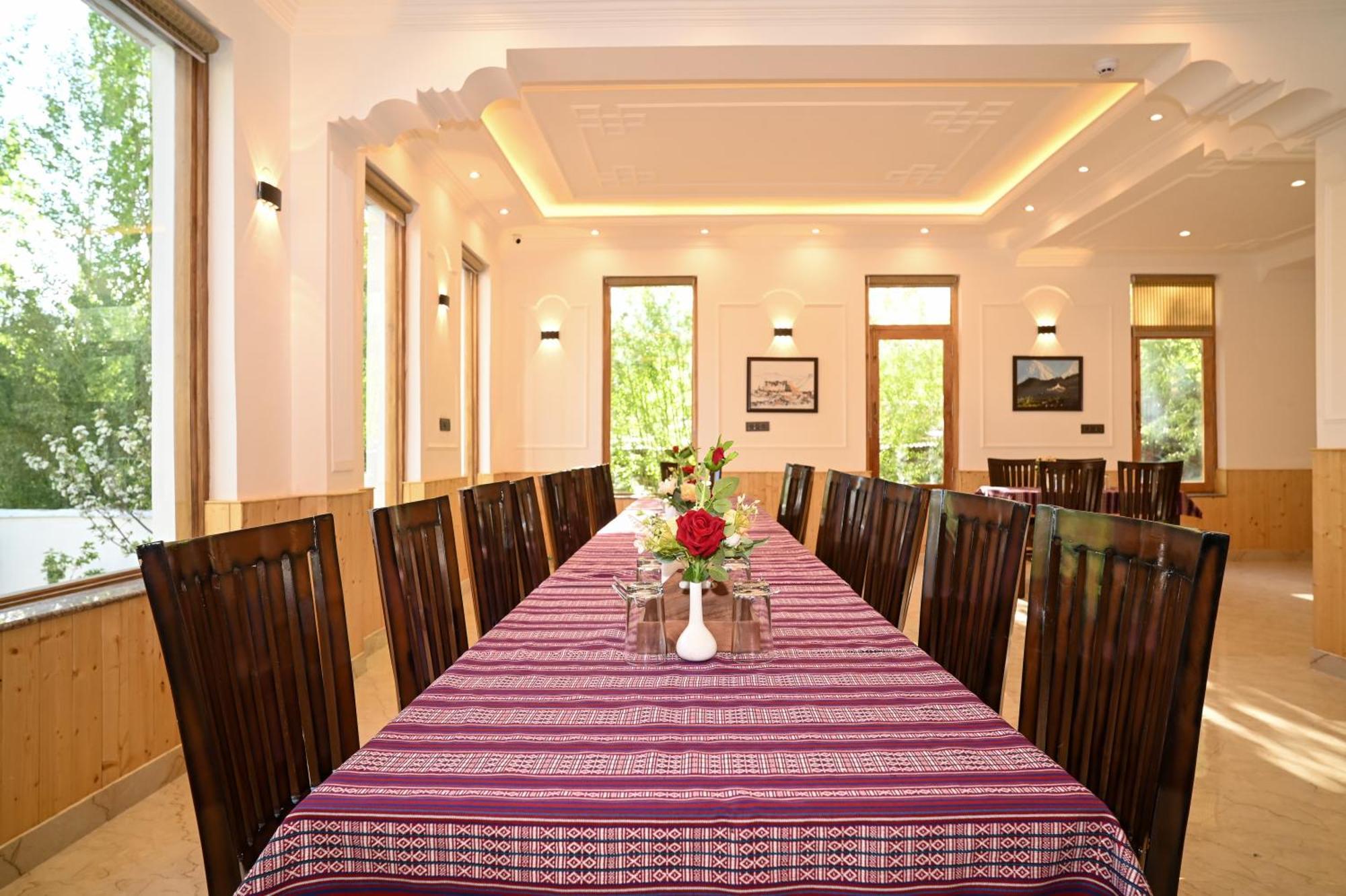 Hotel Ladakh Hills 레 외부 사진