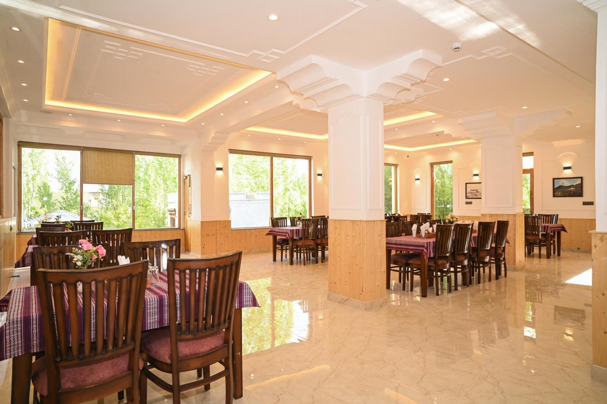 Hotel Ladakh Hills 레 외부 사진