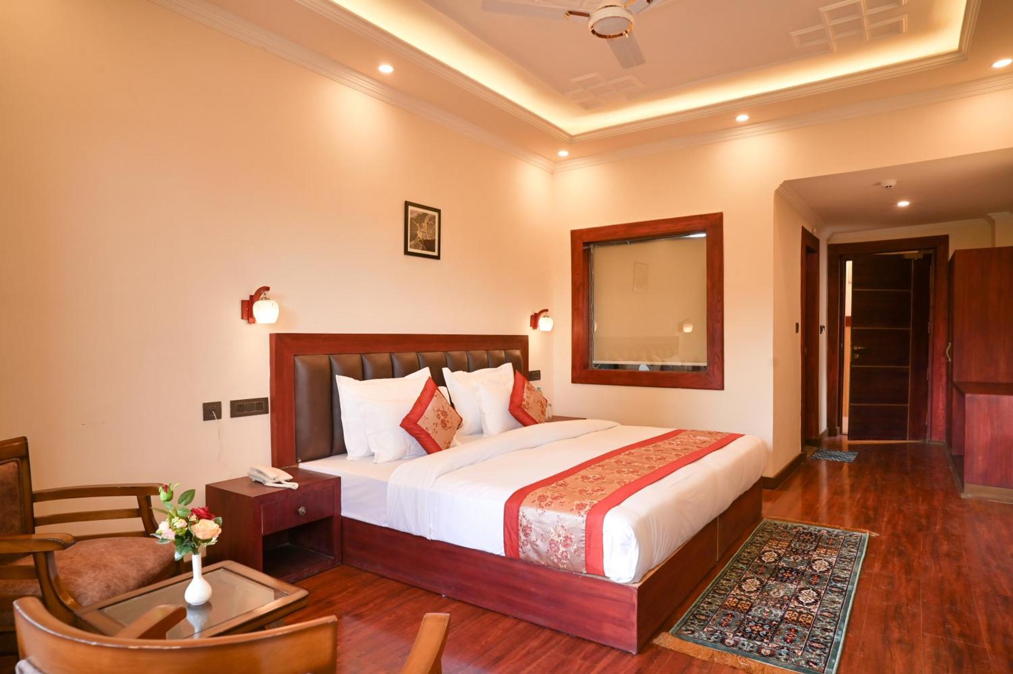 Hotel Ladakh Hills 레 외부 사진