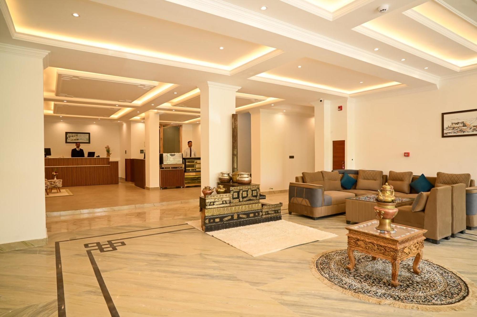 Hotel Ladakh Hills 레 외부 사진