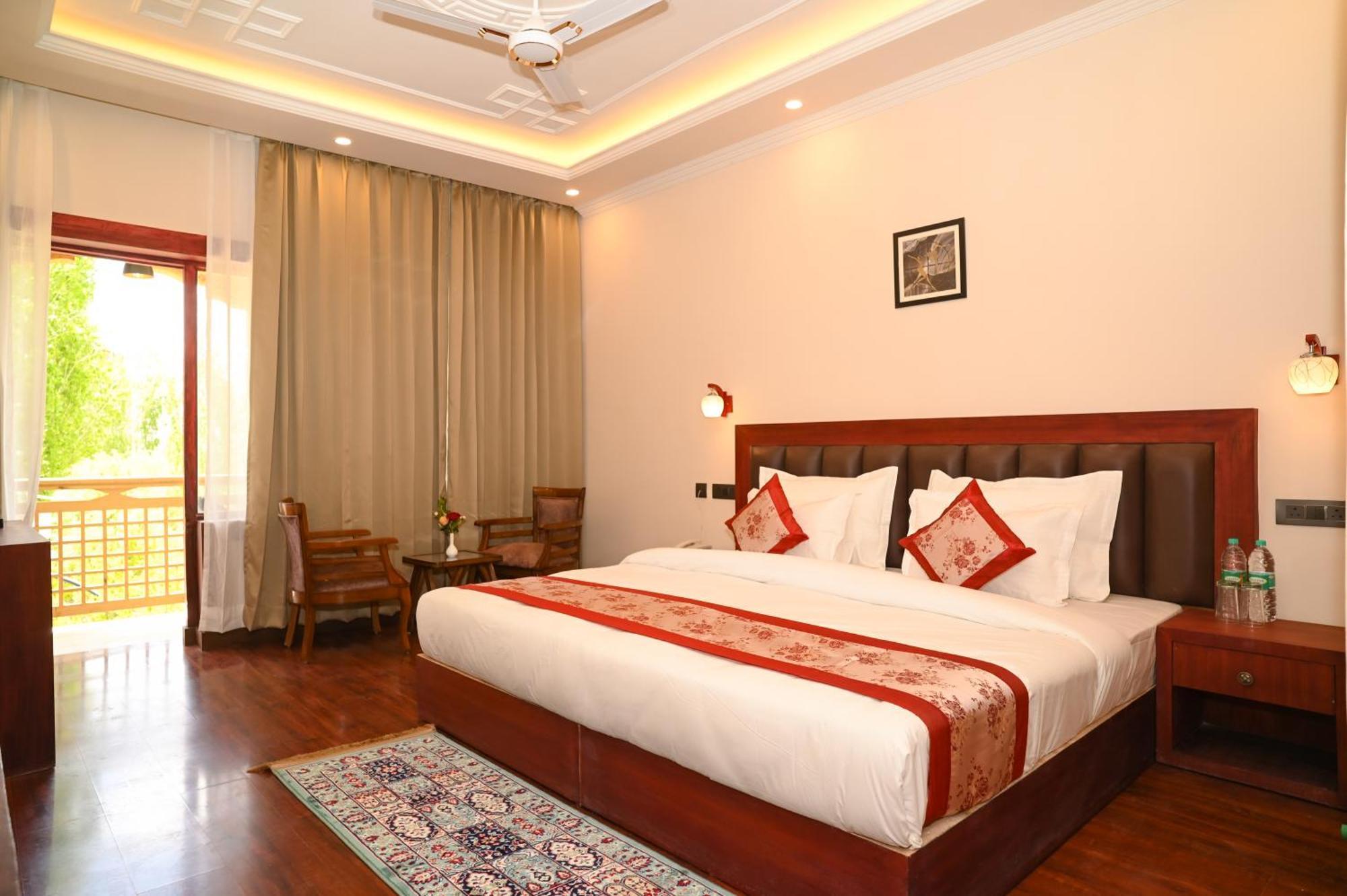Hotel Ladakh Hills 레 외부 사진